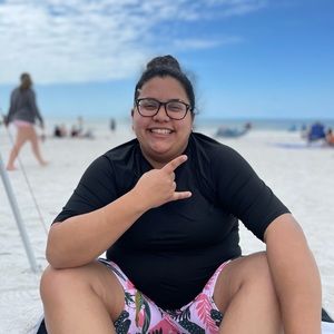 Meet your Posher, Gisbertt